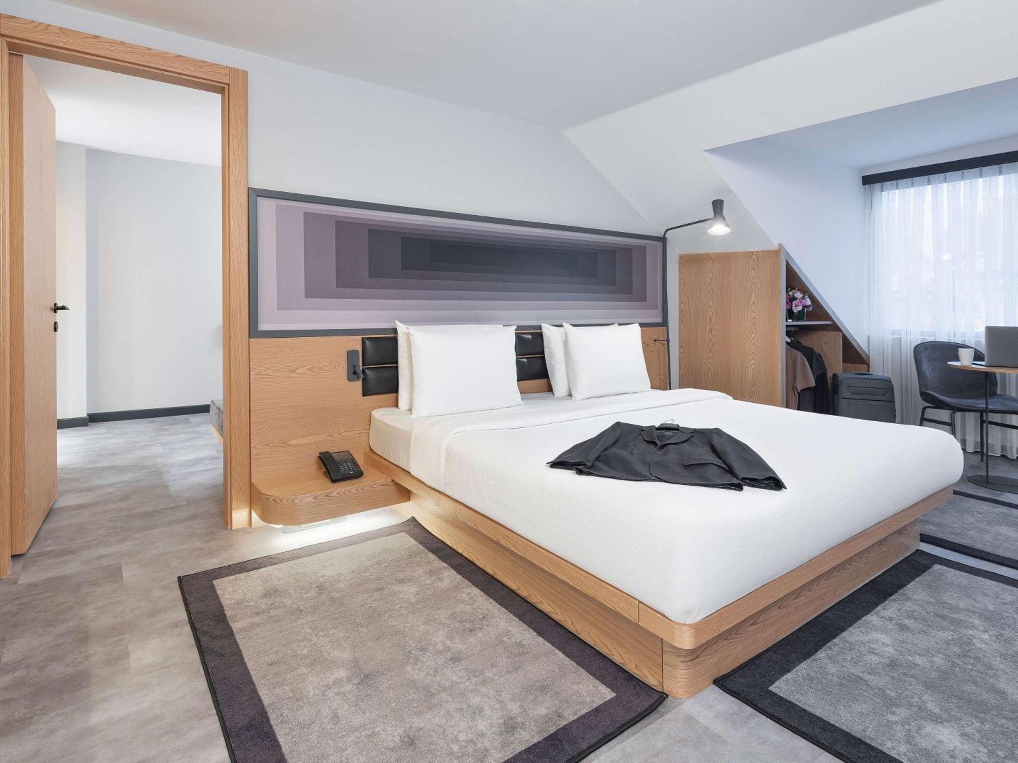 Готель Ibis Istanbul Sisli Екстер'єр фото