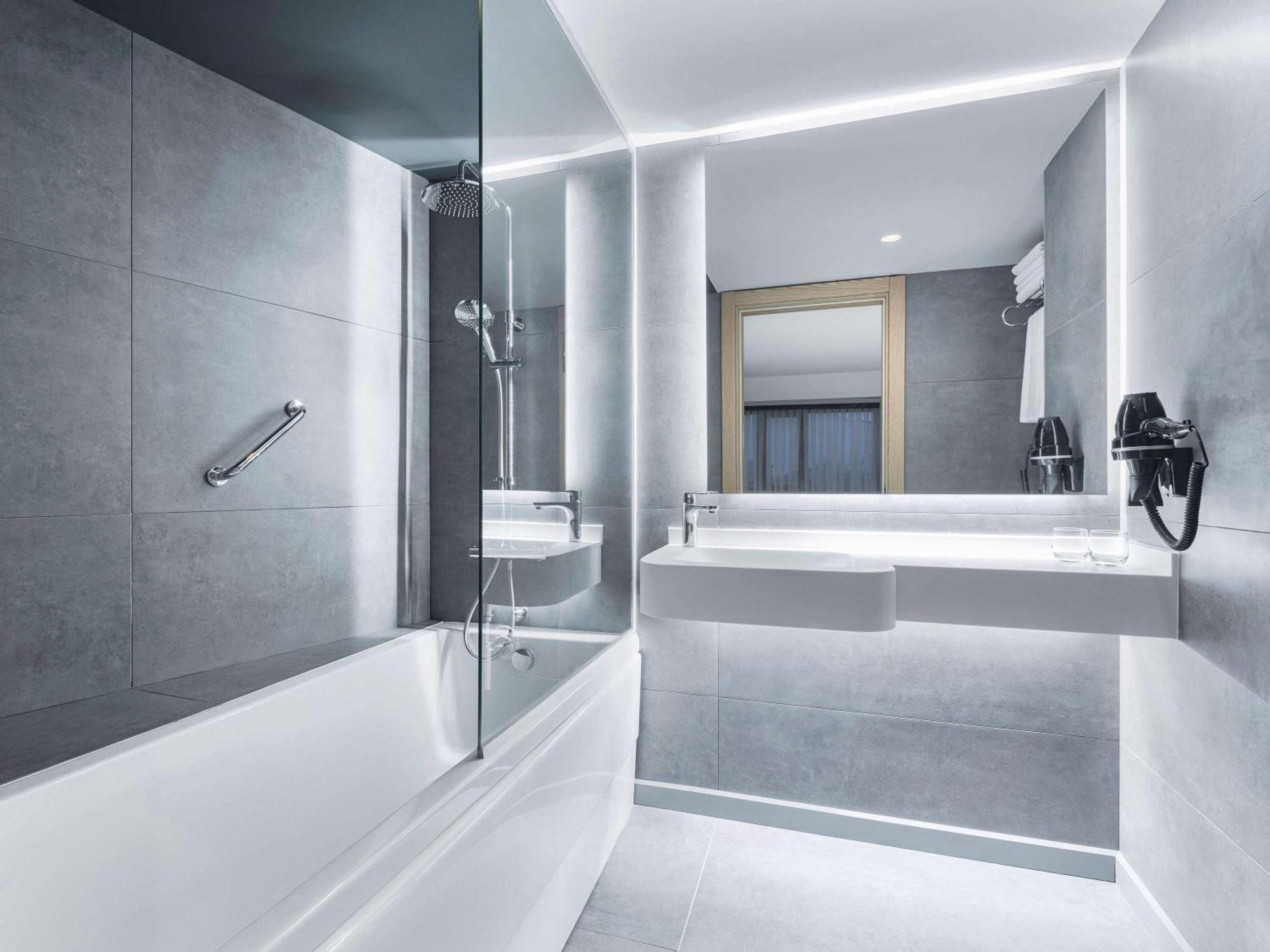 Готель Ibis Istanbul Sisli Екстер'єр фото