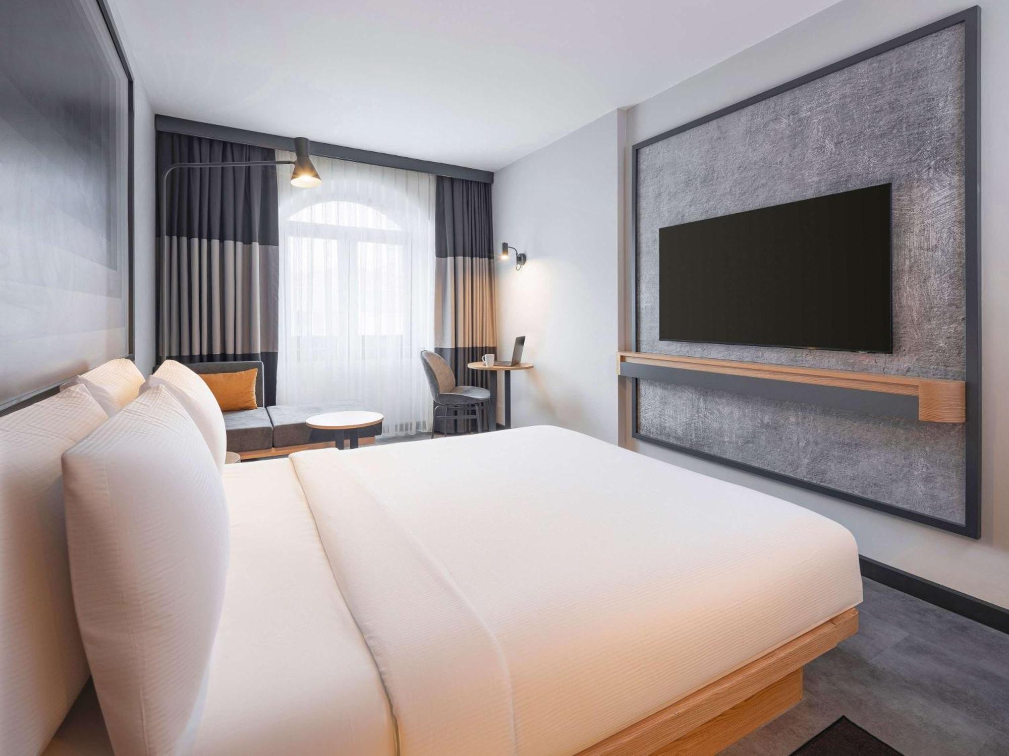 Готель Ibis Istanbul Sisli Екстер'єр фото