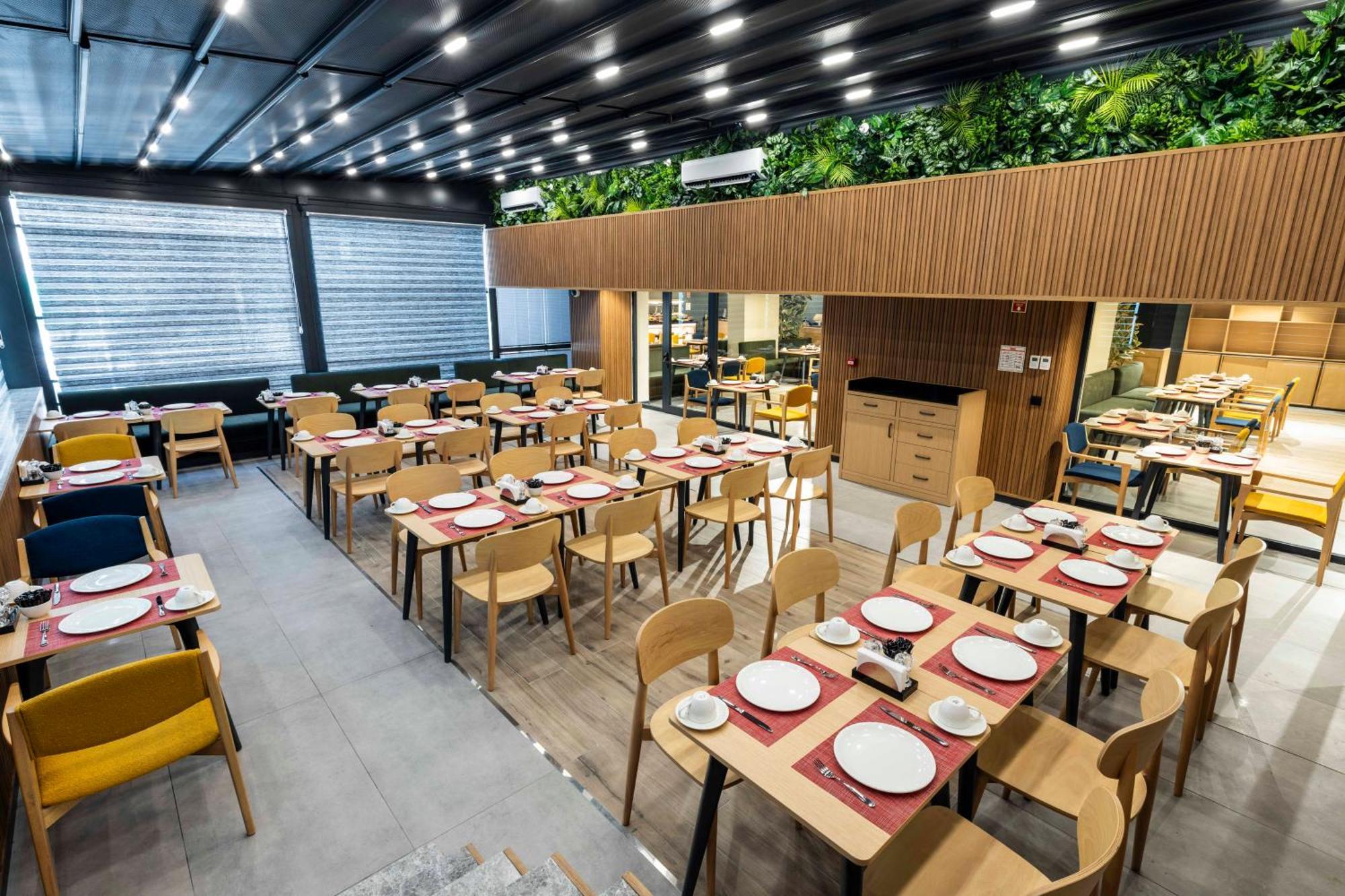Готель Ibis Istanbul Sisli Екстер'єр фото