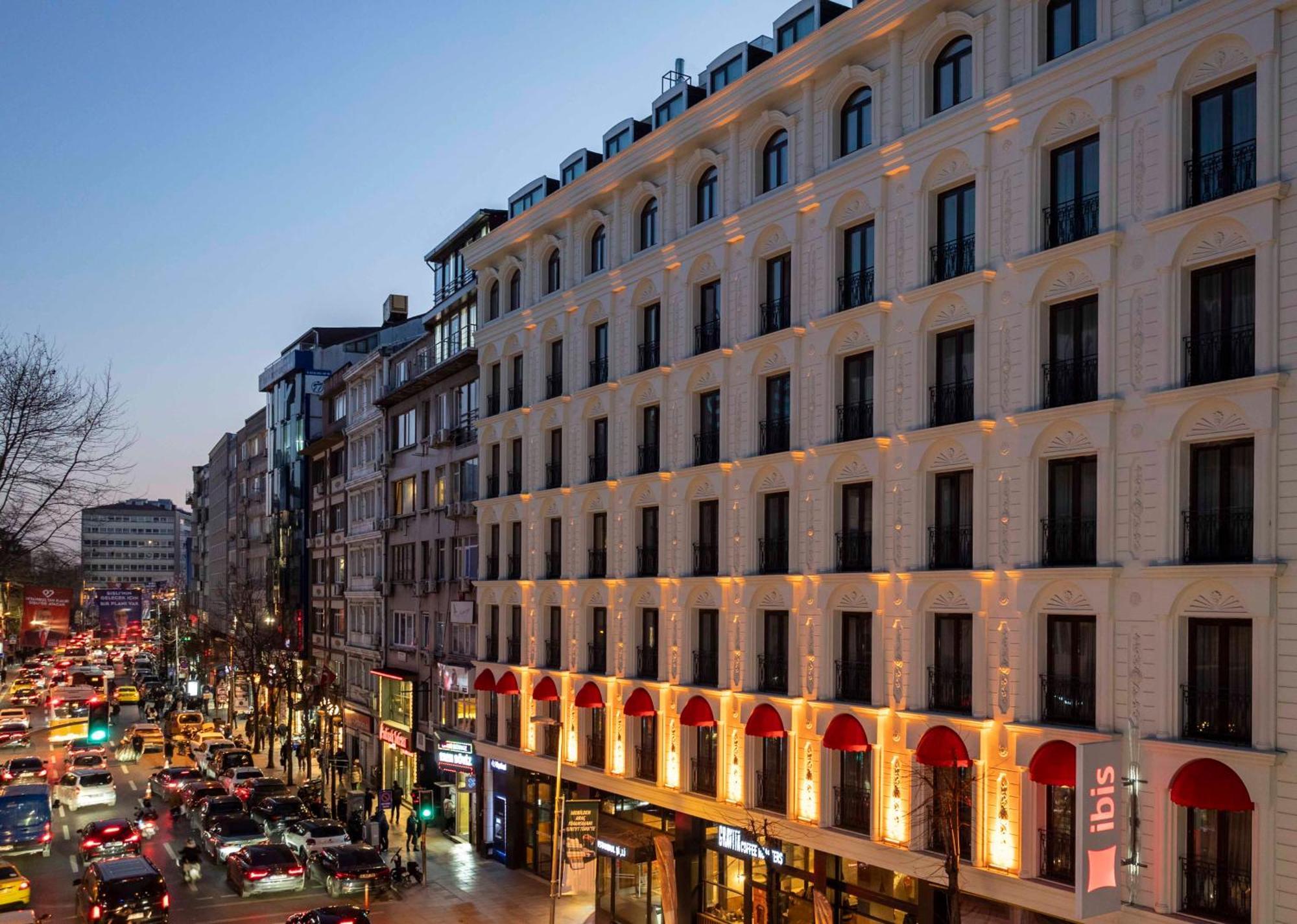 Готель Ibis Istanbul Sisli Екстер'єр фото