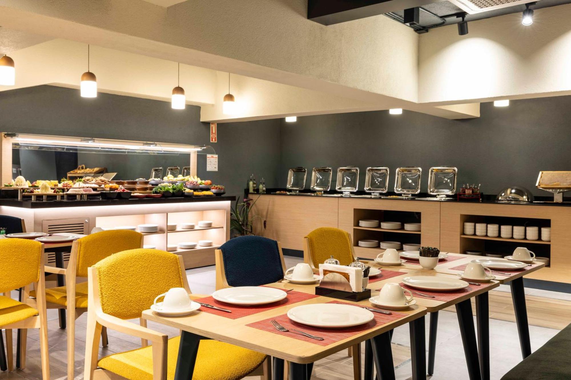 Готель Ibis Istanbul Sisli Екстер'єр фото